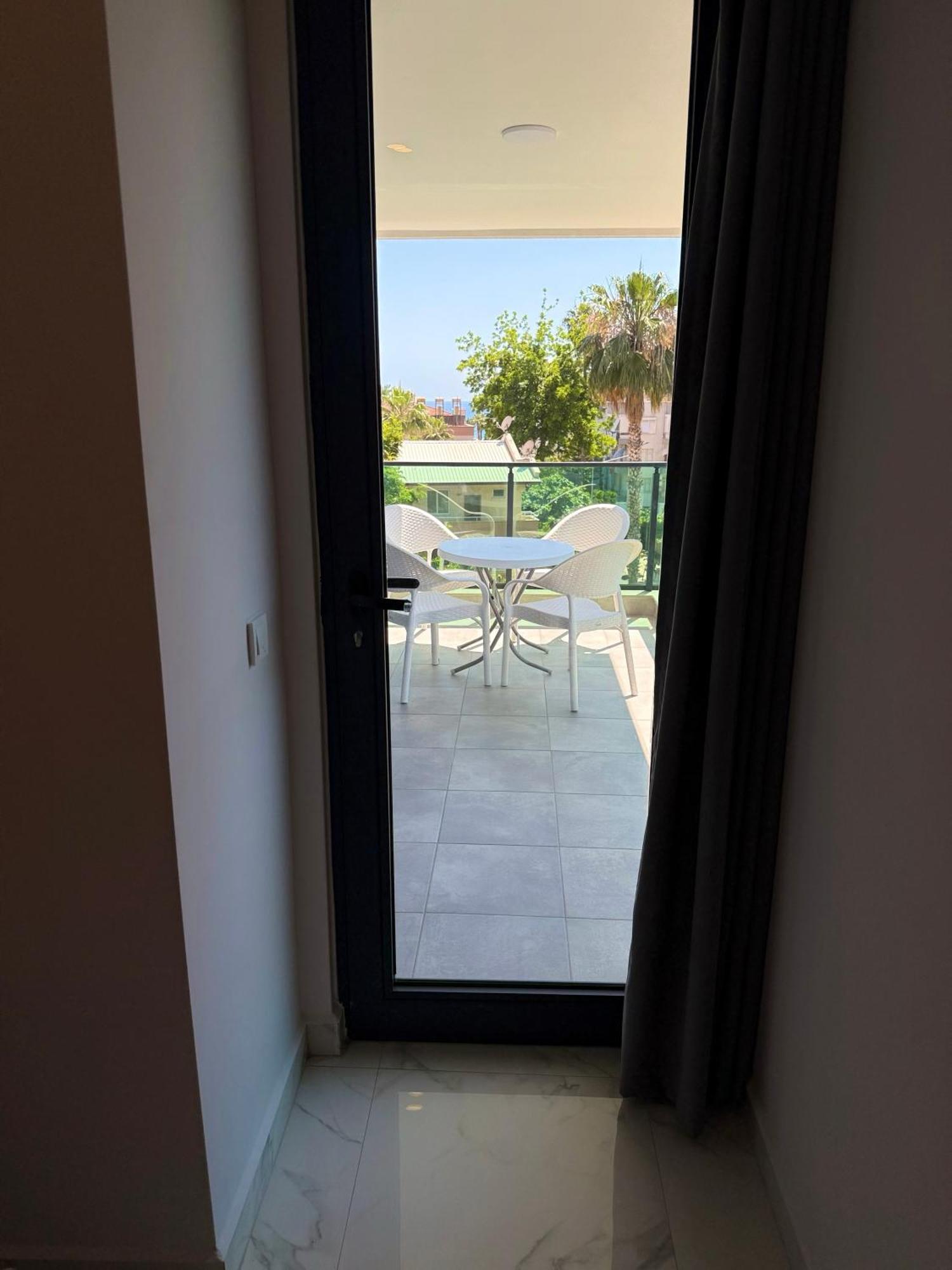 Sa Apartments! 150m To The Cleopatra Apartment