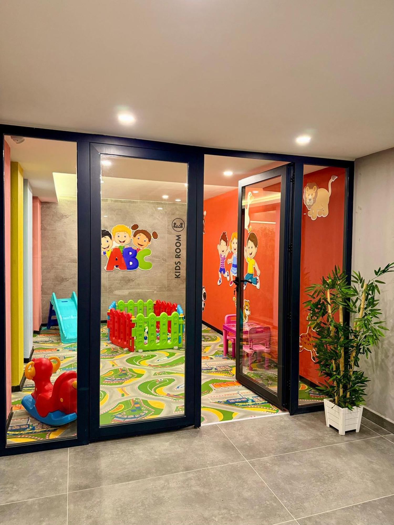 Sa Apartments! 150m To The Cleopatra Apartment *