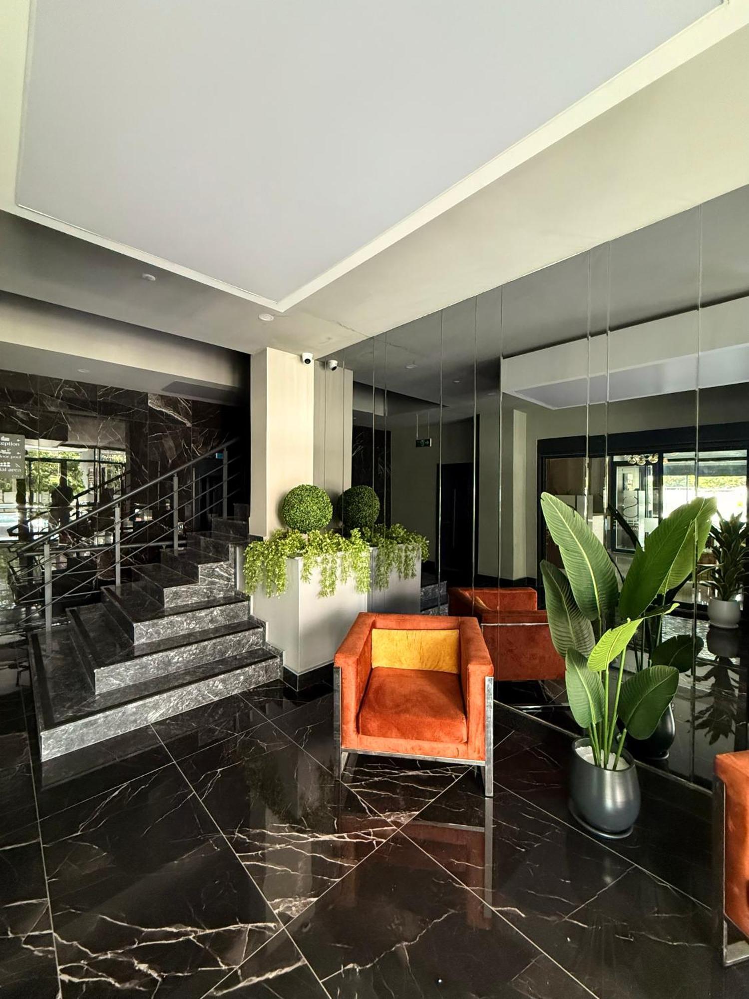 Sa Apartments! 150m To The Cleopatra Apartment