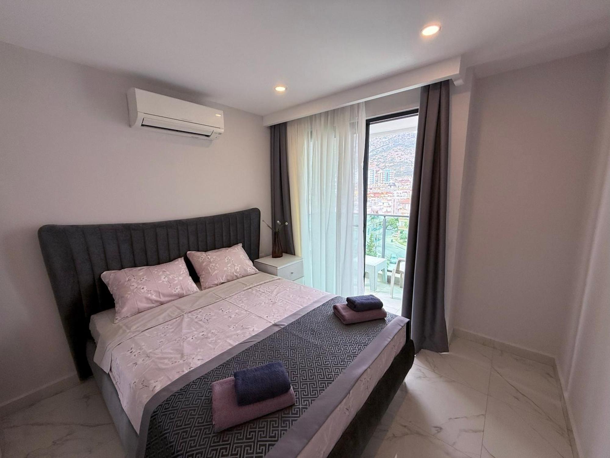 Sa Apartments! 150m To The Cleopatra Apartment *