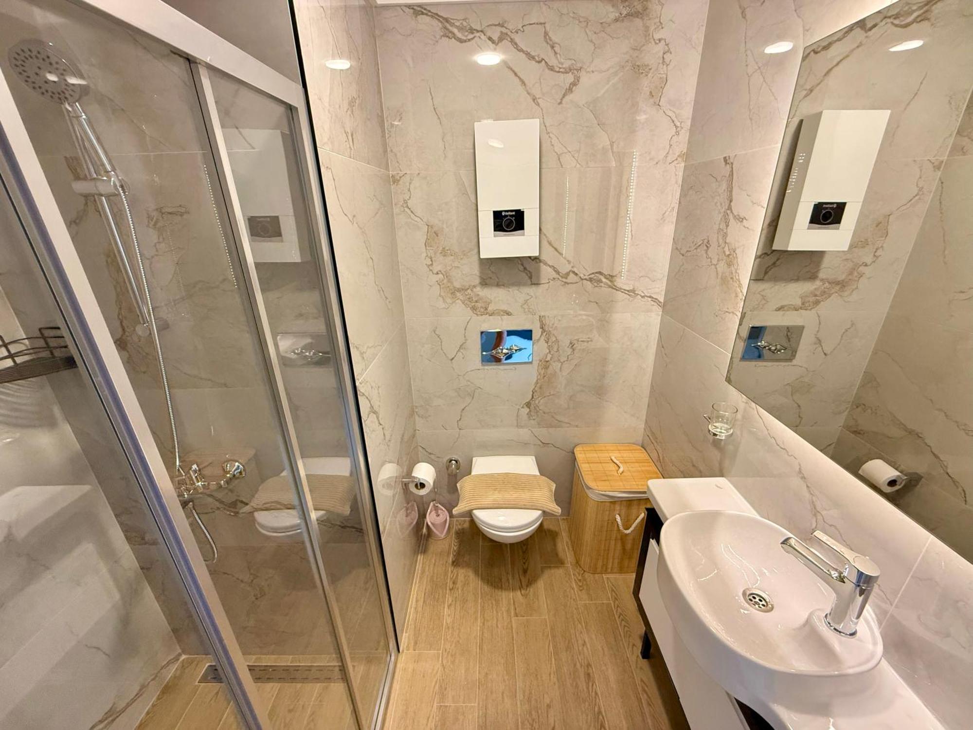 Sa Apartments! 150m To The Cleopatra *