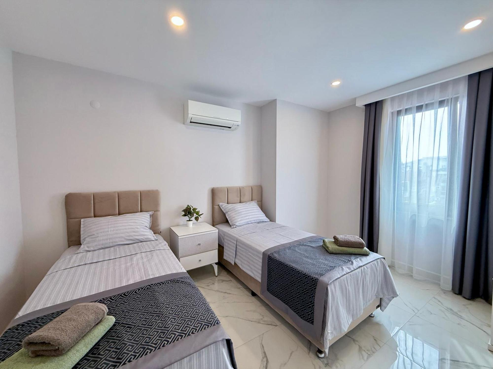 Sa Apartments! 150m To The Cleopatra Apartment